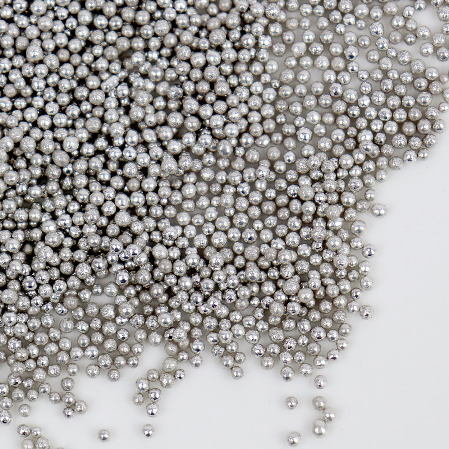 Shiny Silver Cachous Balls 2mm | 90G